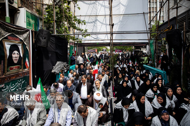 Gathering of teachers loving Iran held in Tehran
