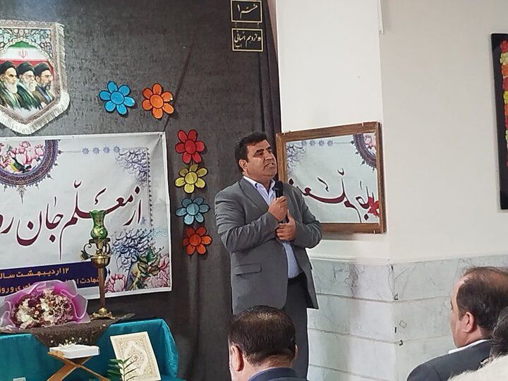 فرهنگیان ساوجی با ایثار و تعهد چراغ آموزش را روشن نگه داشتند