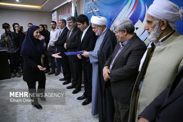 مراسم گرامیداشت تجلیل از معلمان در سنندج