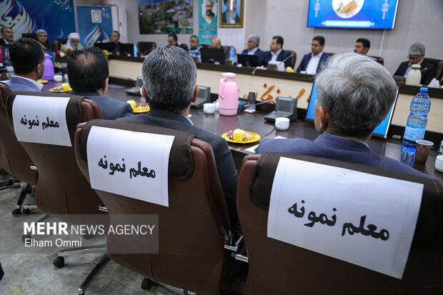 مراسم گرامیداشت تجلیل از معلمان در سنندج