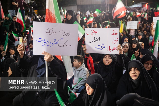 اجتماع بزرگ معلمان کشور دوست