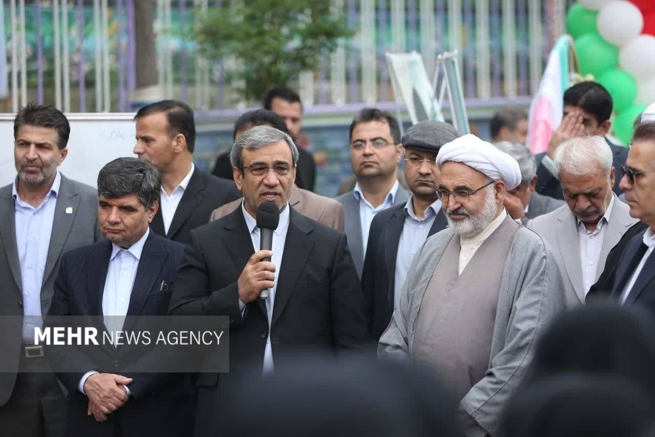 مظفری: مسیر سازندگی فضاهای فیزیکی برای دانش‌آموزان ادامه داشته باشد