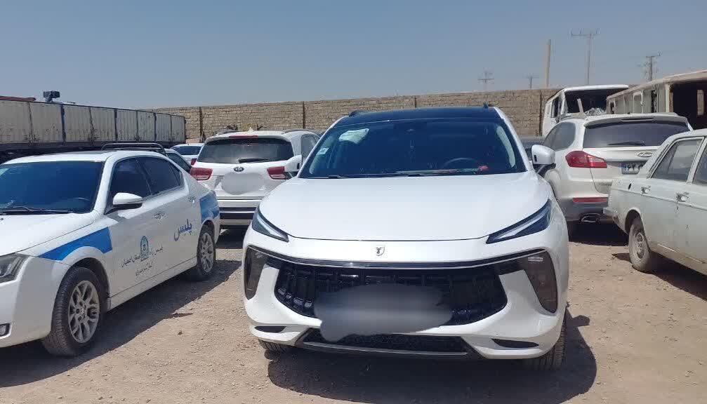لاماری با سرعت ۱۹۸ کیلومتر بر ساعت در اصفهان توقیف شد
