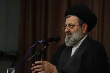 دیباجی: انسجام مردم سنگر شکست‌ناپذیر توطئه‌های دشمنان است