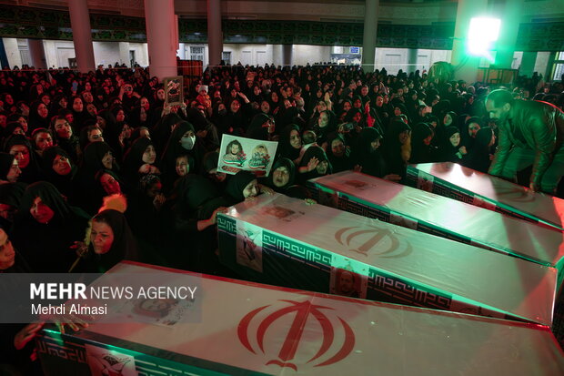 وداع با ۱۴ شهید گردان تخریب استان زنجان