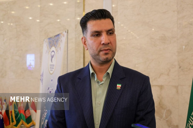علیرضا پاکدل: ساحلی بازان با همت و غیرت قهرمان آسیا شدند