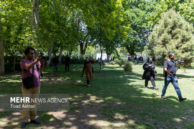 Planting seedlings in Laleh Parkland in Tehran
