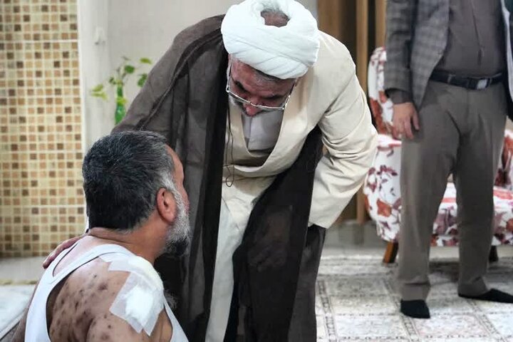 دیدار مسئولان سپاه لرستان با خانواده شهید «محمد بیرانوند»