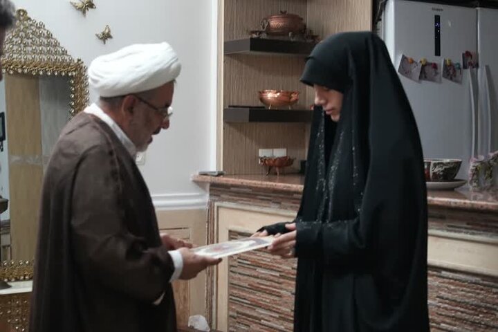 دیدار مسئولان سپاه لرستان با خانواده شهید «محمد بیرانوند»