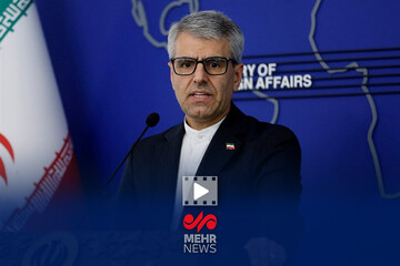 واکنش ایران به احتمال ورود ناوهای آمریکا به تنگه هرمز