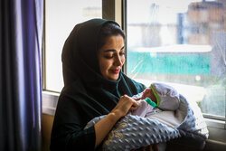 فرسودگی شغلی ماماها؛ نتیجه کمبود حمایت‌ و سیاست‌گذاری‌های ناهماهنگ