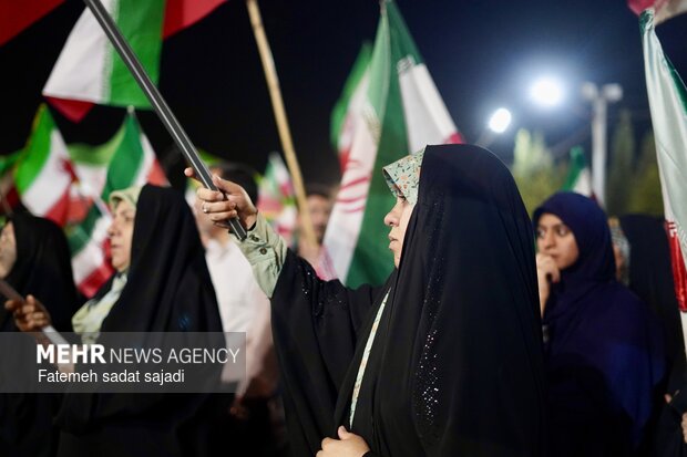 اجتماع بزرگ مردمی« کرمان پایتخت مقاومت »