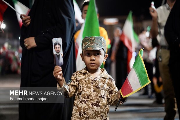 اجتماع بزرگ مردمی« کرمان پایتخت مقاومت »
