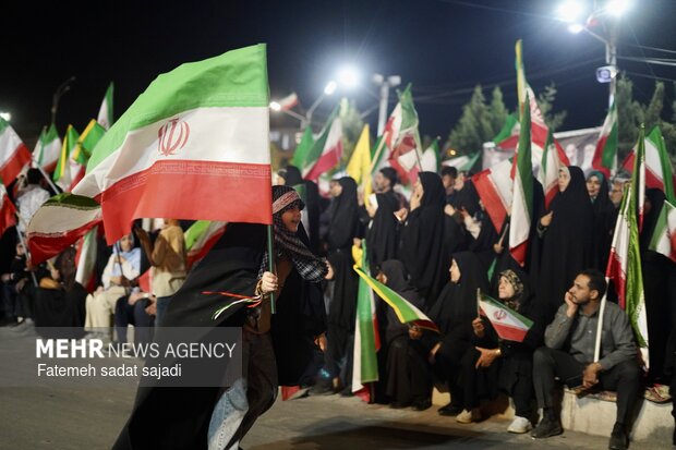 اجتماع بزرگ مردمی« کرمان پایتخت مقاومت »