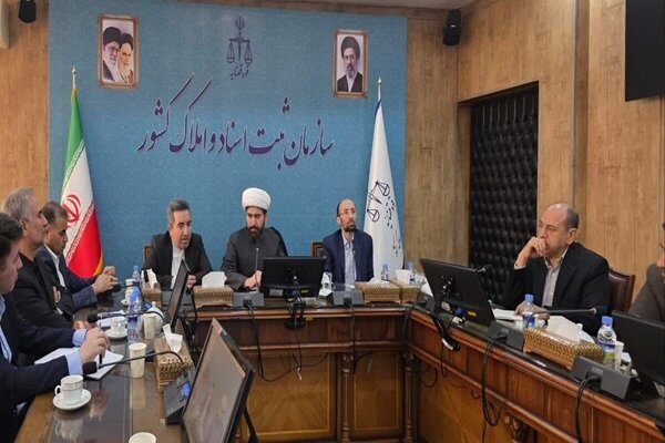 تأکید بر تسریع اجرای سامانه ماده۱۰ و ساماندهی اسناد قولنامه ای