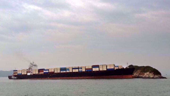 Crew of US-seized Iranian ship Touska transferred to Pakistan