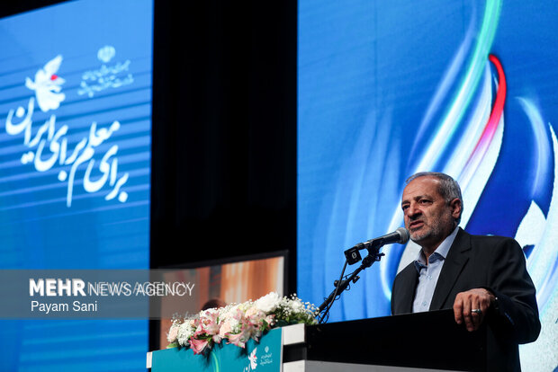 “National Teachers’ Day” marked in Tehran
