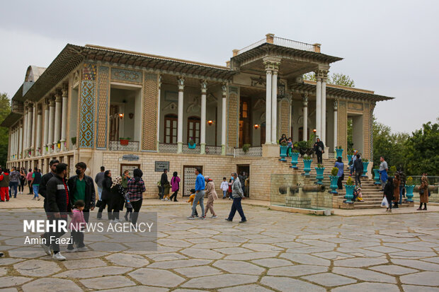 به مناسبت ۱۵ اردیبهشت، روز شیراز