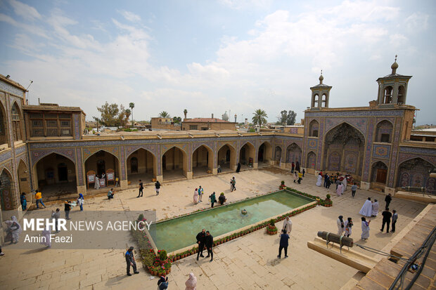 به مناسبت ۱۵ اردیبهشت، روز شیراز