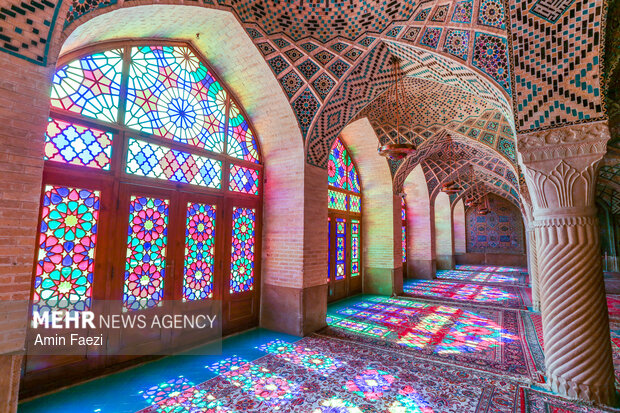 به مناسبت ۱۵ اردیبهشت، روز شیراز