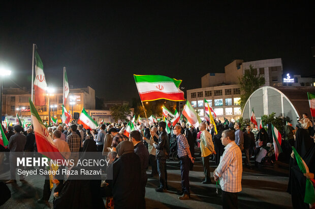 Iranian people denounce US-Israeli aggression, back Leader
