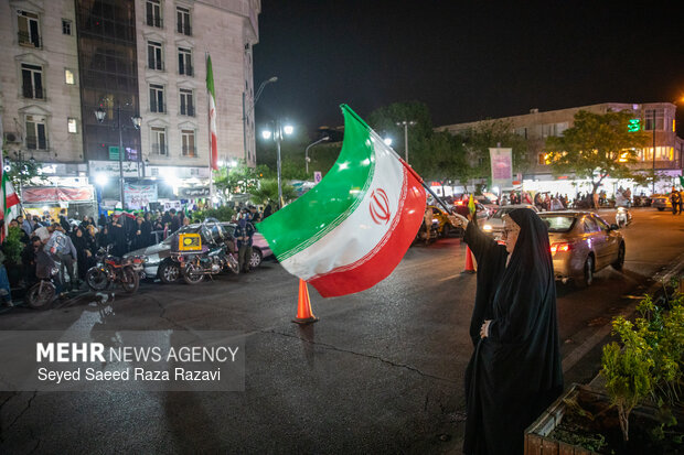 Iranian people denounce US-Israeli aggression, back Leader
