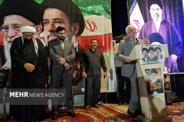 نوری: تهدیدهای آمریکا نشانه استیصال در برابر اراده ملت ایران است