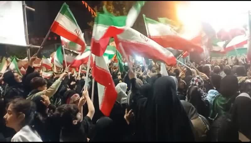 اجتماع پرشور خرم‌آبادی‌ها در شب شصت و چهارم