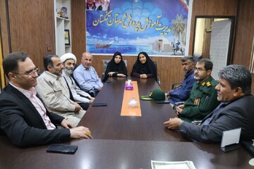 فرماندار تنگستان:معلمان در شرایط سخت چراغ آموزش را روشن نگه داشتند
