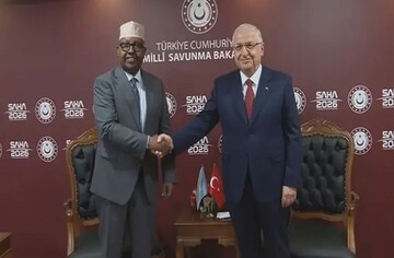 Türkiye ve Somali savunma bakanları görüştü