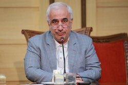 دولت حق بیمه کارگران و مالیات صنایع را برای ۶ ماه تقبل کند