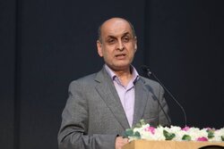 استاندار گیلان: راز ماندگاری «بهمن صالح‌نیا» معلمی و اخلاق بود