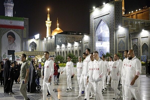 Iran Natl. Beach teams visit Imam Reza shrine after Sanya win