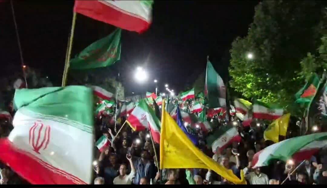 اجتماع اتحاد و بیعت خرم‌آبادی‌ها از بعثت تا چهارباغ