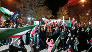حضور حماسی و خستگی ناپذیر  گروسی‌ها در حمایت از انقلاب اسلامی
