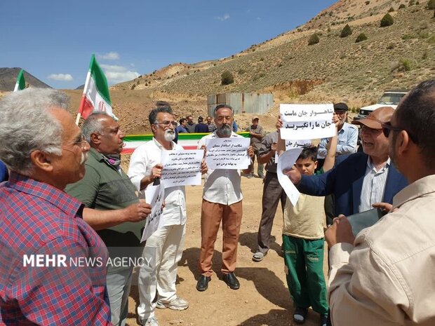 «دپوی ۱۸ هزار تنی» بهانه بازگشایی معدن تعطیل شده بوکسیت تاش در شاهوار
