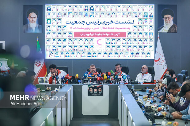 نشست خبری رئیس جمعیت هلال احمر