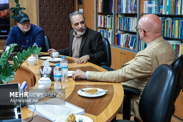 بازدید معاون ارتباطات و اطلاع رسانی دفتر رئیس جمهور از گروه رسانه ای مهر