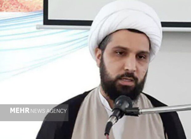 آزموده: امام جمعه جدید شهر درق منصوب شد