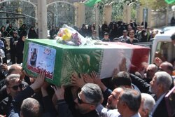 پیکر مطهر شهید احسان اسفندیار در فیروزکوه تشییع شد