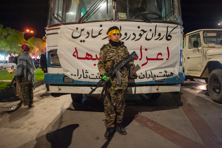 کاروان نمادین اعزام به جبهه در همدان