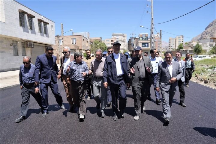آسفالت‌ریزی گسترده در معابر کرمانشاه آغاز شد
