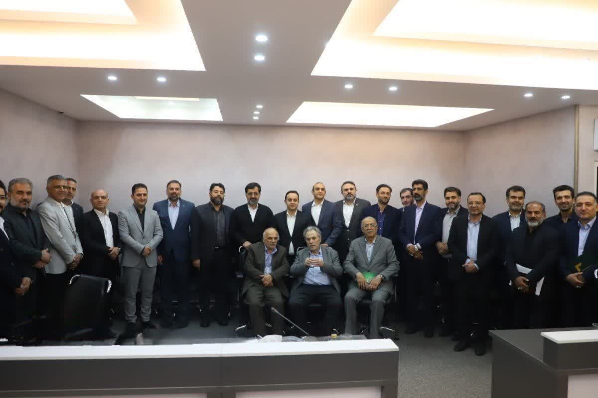 ۱۶۲ میلیارد ریال با همدلی صنعتگران در قم برای واحدهای آسیب‌دیده جنگ