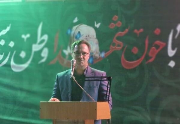 سلیمانی:حضور مردم در میدان  نشان از پایبندی به آرمان‌های انقلاب است
