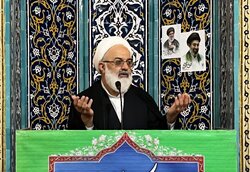 امام جمعه آرادان: آمار ازدواج و فرزندآوری در شهرستان «ضعیف» است