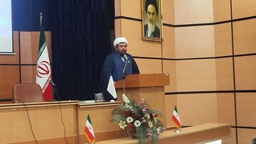 سبزی: صیانت از حقوق کارگران باید در اولویت ادارات‌ ساوه و زرندیه باشد