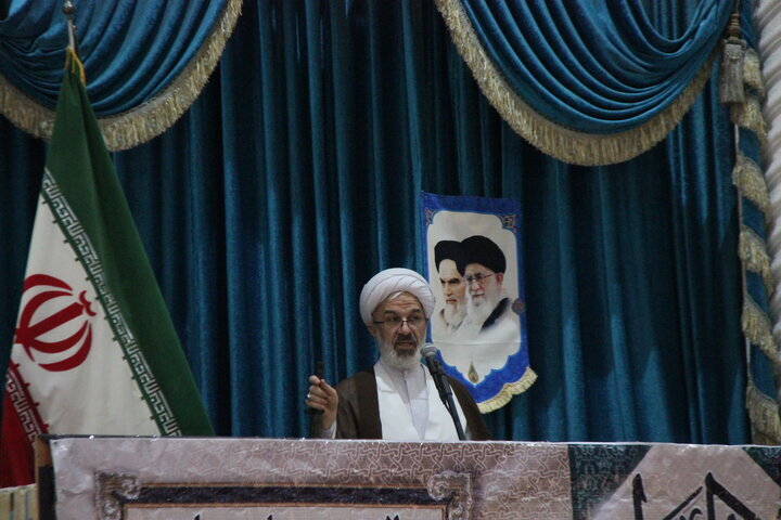 براتی‌زاده: تصمیم درباره جنگ و صلح بر عهده ولی‌فقیه است