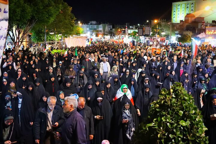اجتماع پرشور ساوجی‌ها در بیعت با رهبر معظم انقلاب
