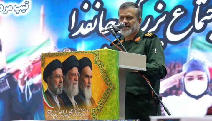 تفکر دفاع مقدس هشت‌ساله در جامعه تکثیر شد