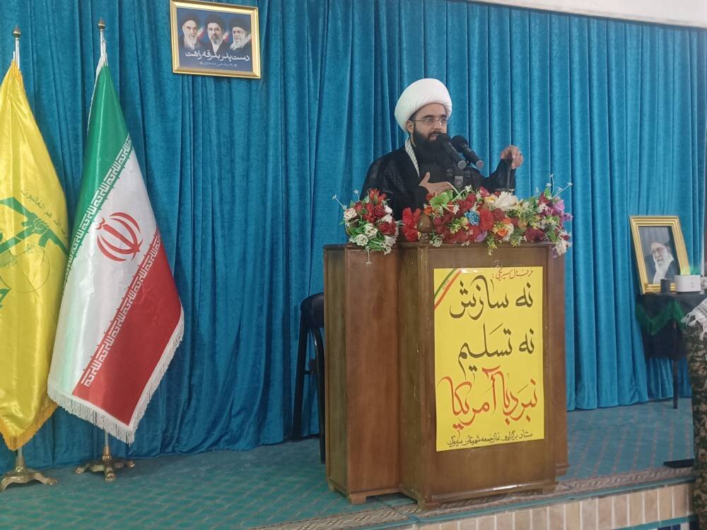 امام جمعه سیریک: مدیریت تنگه هرمز به حالت قبل بر نمی‌گردد